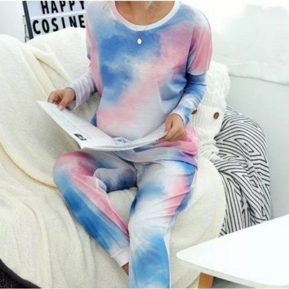 Super cute tie-dyed 2pc crop sweats suit set sz medium